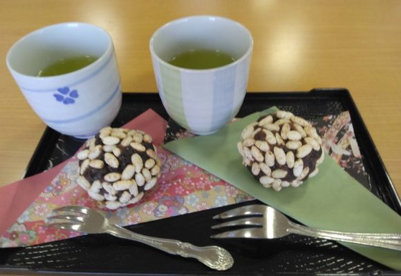 【老司店】クッキング🍳今回は「おはぎ」です😻